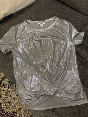 Bar III Silver Metallic Twist-Front Short Sleeve Tee